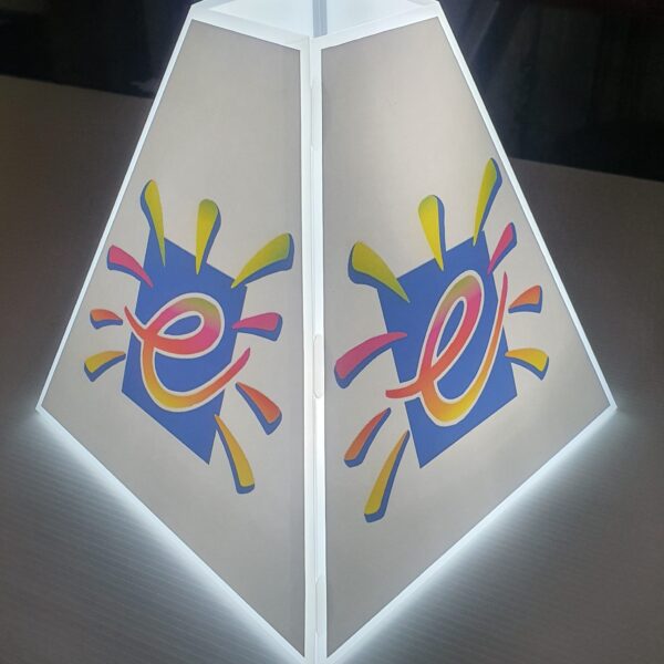 PYRAMID SHAPE BRANDED CENTREPIECE