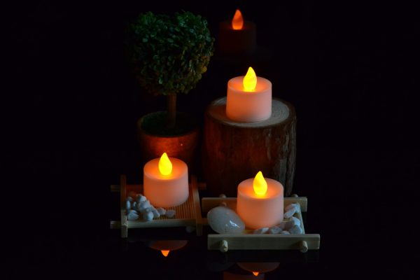 LED FLICKER TEA LIGHT - Image 2
